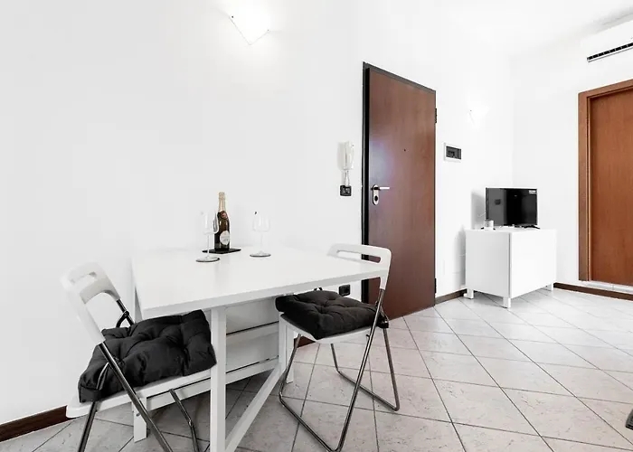 Realkasa Otto Colonne Flat Διαμέρισμα *