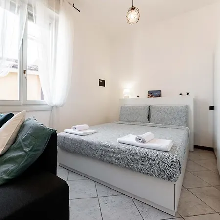 Realkasa Otto Colonne Flat Bologne