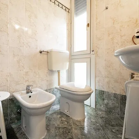 Realkasa Otto Colonne Flat Bologne